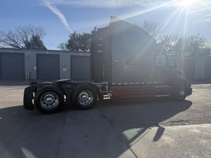 2022 Peterbilt 579 in Dallas, TX — photo 38