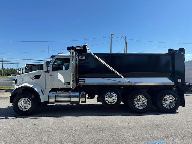 2026 Peterbilt 567 in Tampa, FL — photo 3