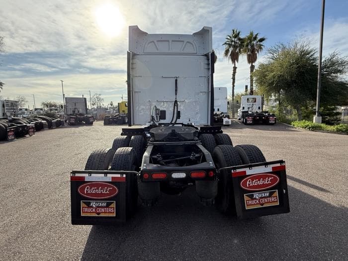 2022 Peterbilt 579 in Phoenix, AZ — photo 5