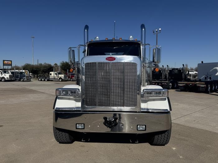 2026 Peterbilt 589 in Houston, TX — photo 6