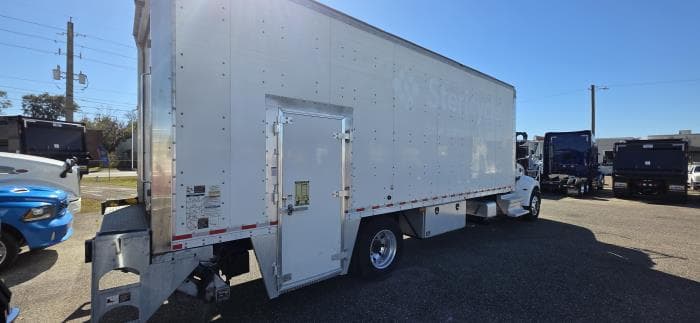 2020 Peterbilt 337 in Jacksonville, FL — photo 6