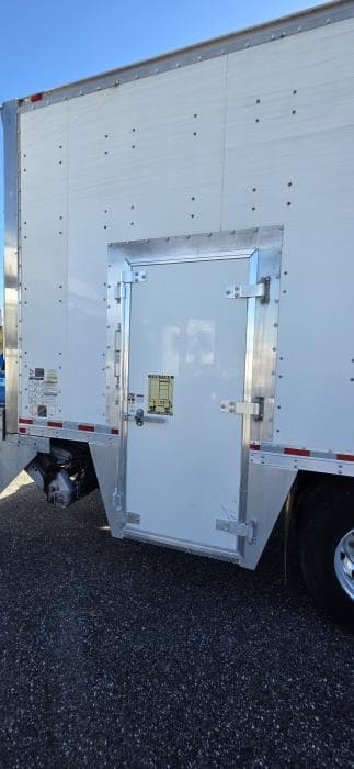 2020 Peterbilt 337 in Jacksonville, FL — photo 11