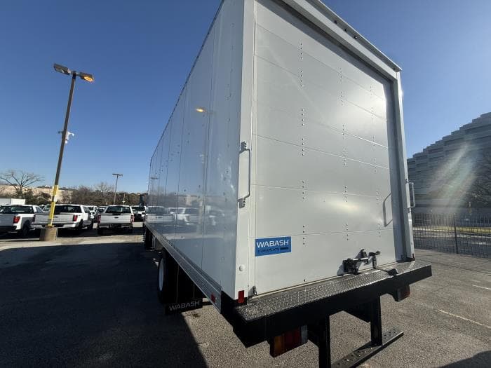 2025 Isuzu FTR in Dallas, TX — photo 3