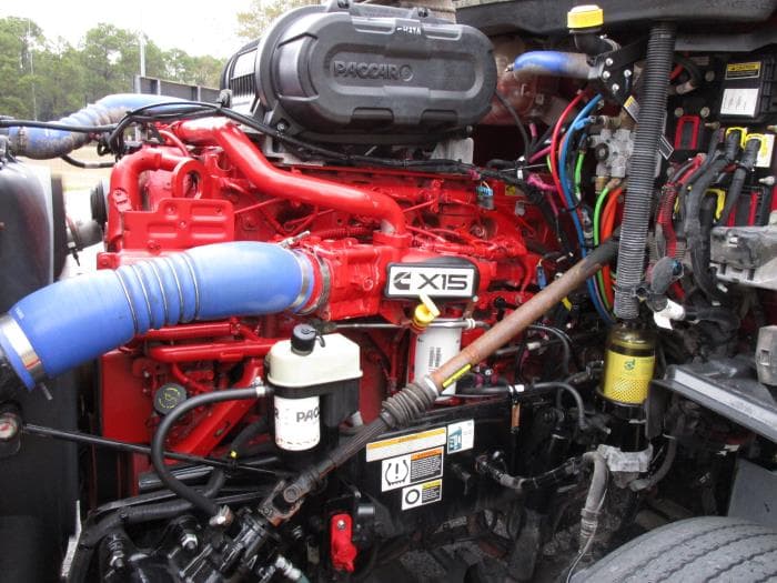 2022 Peterbilt 579 in Mobile, AL — photo 12