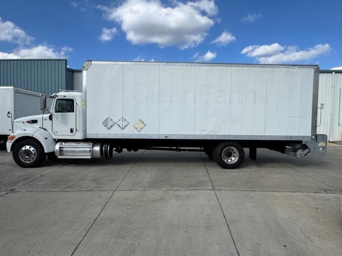 2020 Peterbilt 337 in Orlando, FL — photo 9