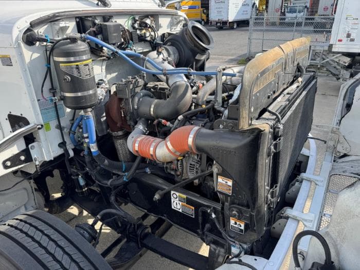 2020 Peterbilt 337 in Orlando, FL — photo 17