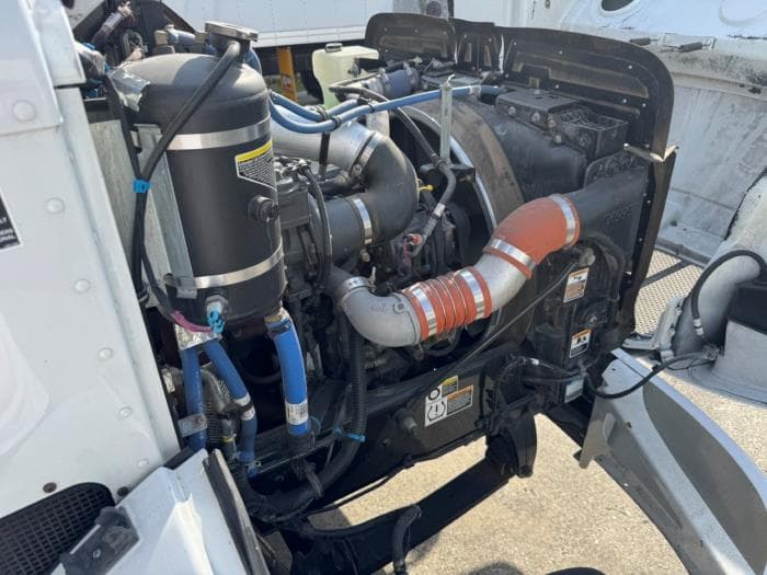 2020 Peterbilt 337 in Orlando, FL — photo 18