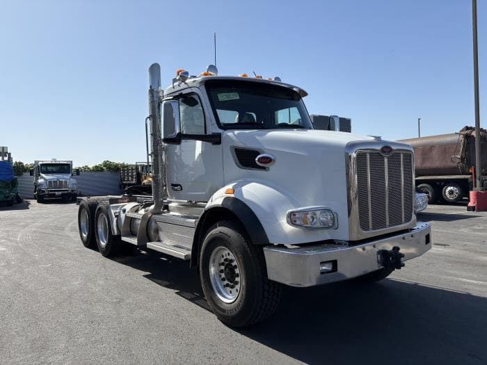 2027 Peterbilt 567 in Los Angeles, CA — photo 4