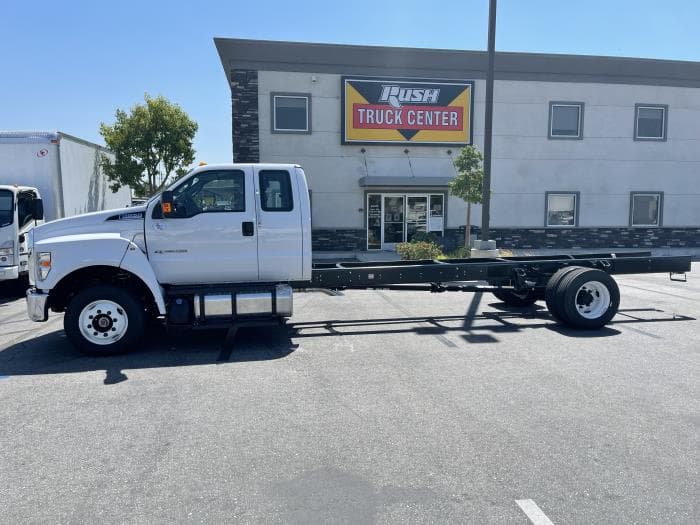 2027 Ford F-650 in Whittier, CA — photo 3