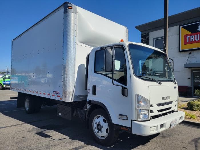 2019 Isuzu NRR in Whittier, CA — photo 7