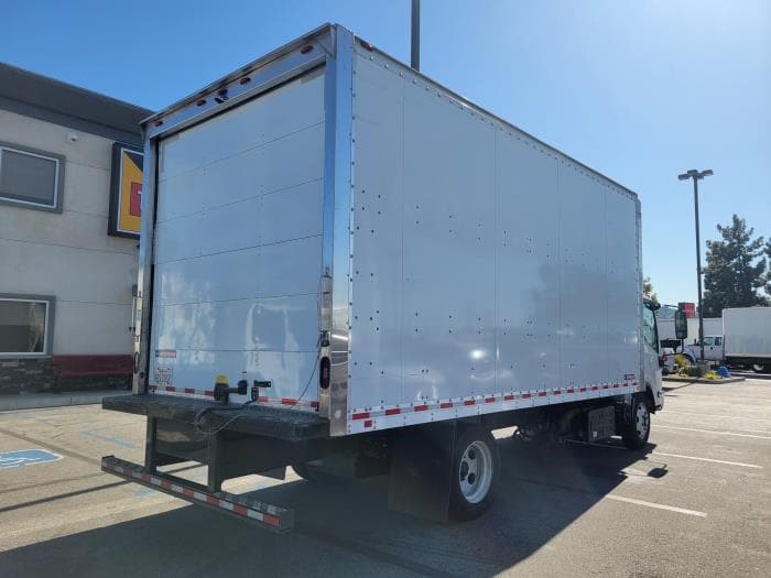 2019 Isuzu NRR in Whittier, CA — photo 8