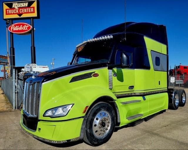 2022 Peterbilt 579 in Tulsa, OK — photo 4