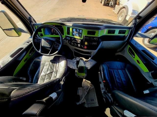 2022 Peterbilt 579 in Tulsa, OK — photo 16