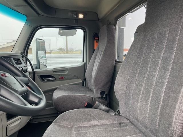 2020 Peterbilt 579 in Ceres, CA — photo 16