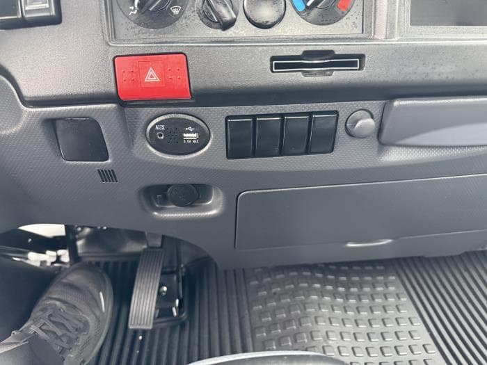 2025 Isuzu NRR in Whittier, CA — photo 16