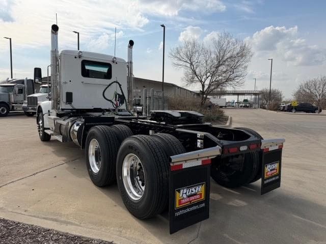 2027 Peterbilt 567 in Fort Worth, TX — photo 5
