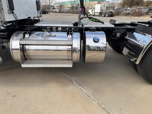 2027 Peterbilt 567 in Fort Worth, TX — photo 19