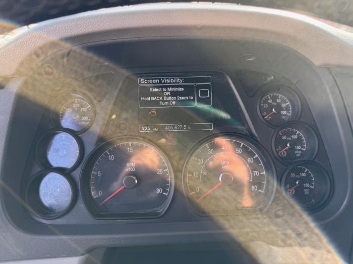2020 Peterbilt 579 in Los Angeles, CA — photo 13