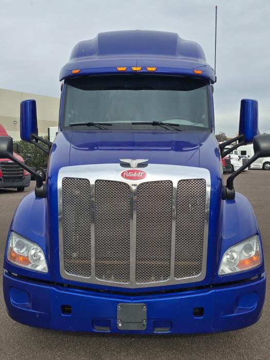 2021 Peterbilt 579 in Phoenix, AZ — photo 7
