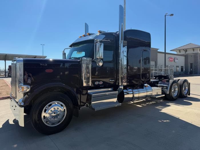 2027 Peterbilt 589 in San Antonio, TX — photo 3