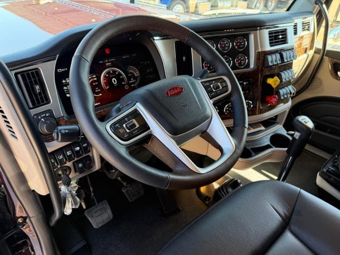 2027 Peterbilt 589 in San Antonio, TX — photo 12
