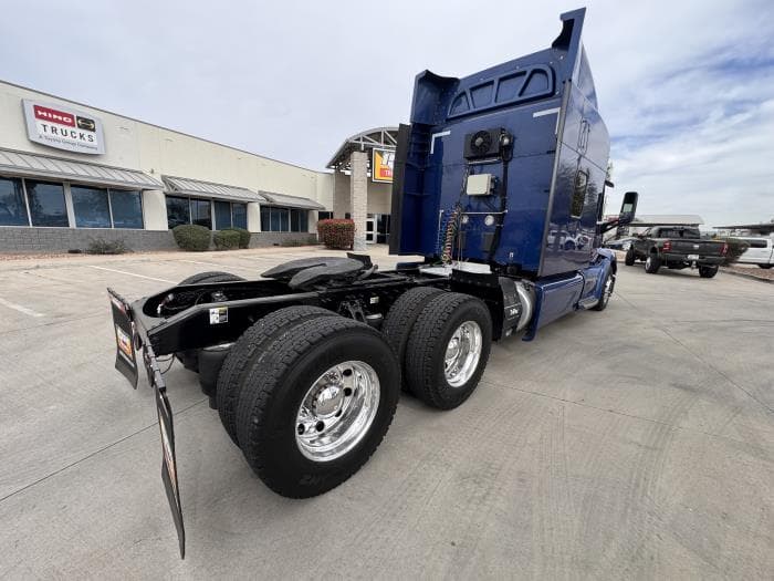 2020 Peterbilt 579 in Phoenix, AZ — photo 6
