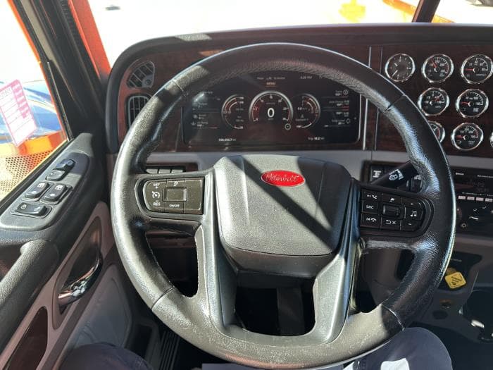 2024 Peterbilt 389 in Oklahoma City, OK — photo 7