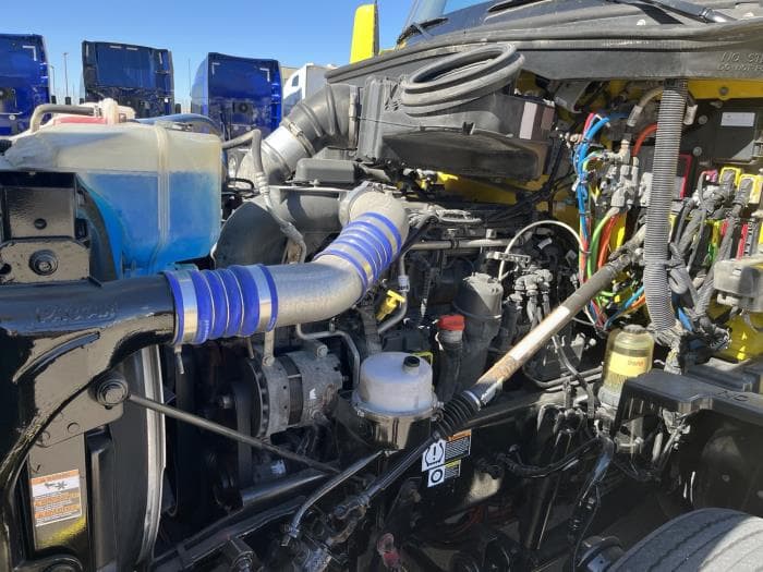 2021 Kenworth T680 in Kansas City, MO — photo 10