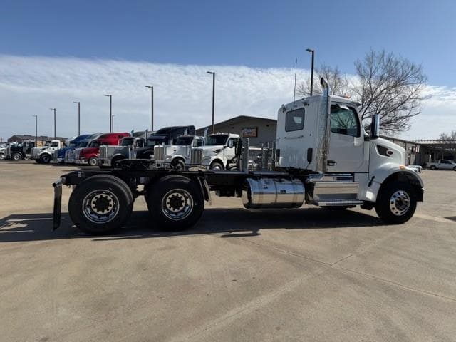 2027 Peterbilt 567 in Fort Worth, TX — photo 9