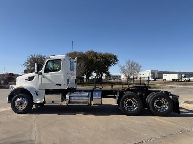 2027 Peterbilt 567 in Fort Worth, TX — photo 4