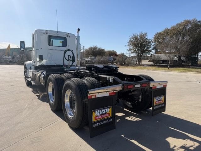 2027 Peterbilt 567 in Fort Worth, TX — photo 6