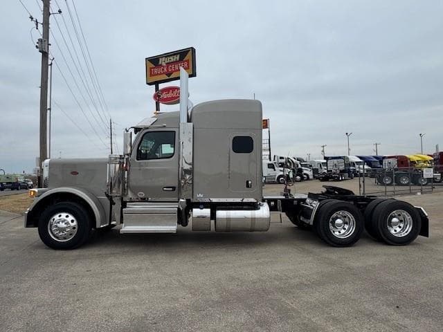 2027 Peterbilt 589 in Tulsa, OK — photo 3