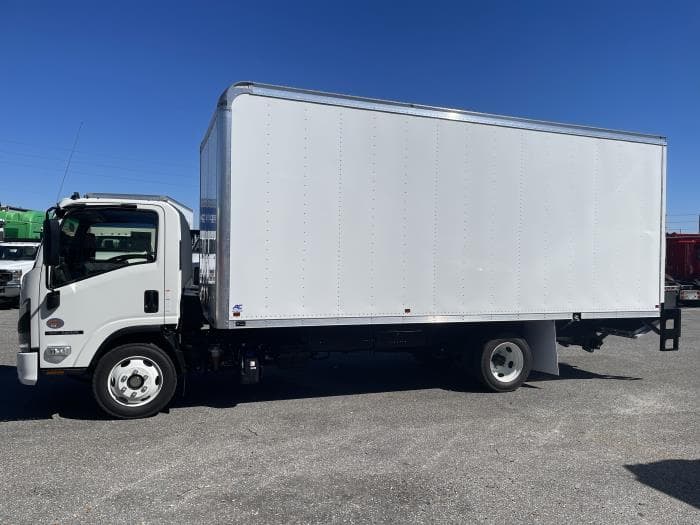 2026 Isuzu NRR in Orlando, FL — photo 3