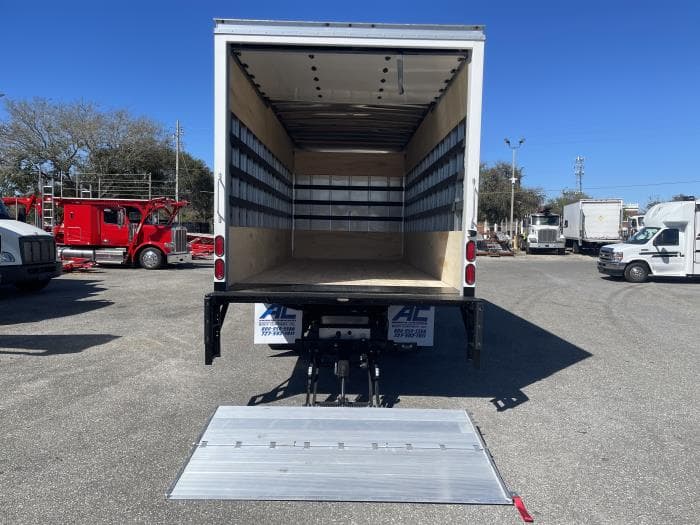 2026 Isuzu NRR in Orlando, FL — photo 5