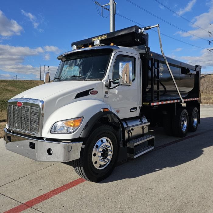 2026 Peterbilt 548 in Dallas, TX — photo 2