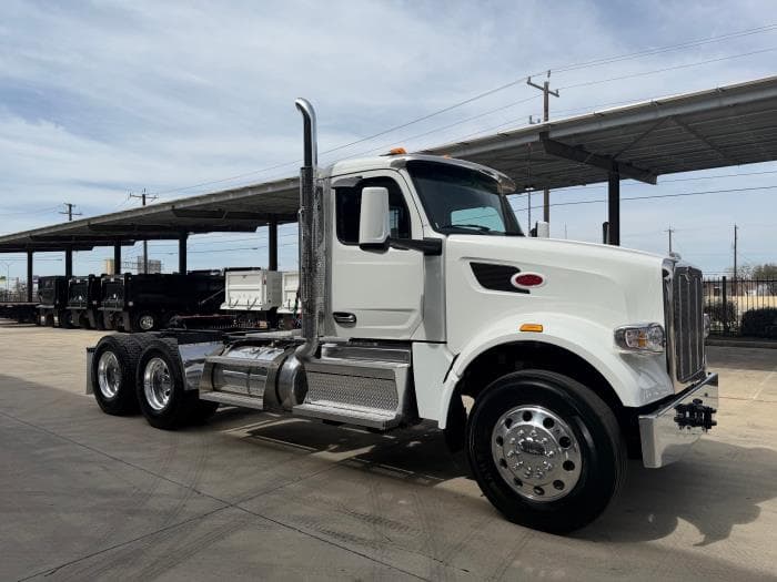 2027 Peterbilt 567 in San Antonio, TX — photo 9