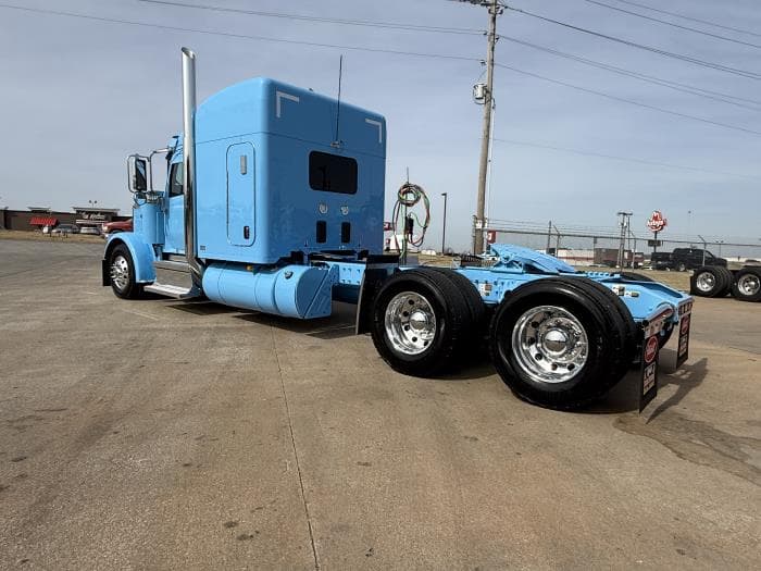 2027 Peterbilt 589 in Tulsa, OK — photo 10