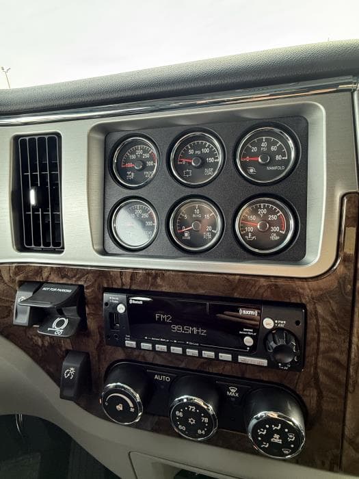 2027 Peterbilt 589 in Tulsa, OK — photo 31