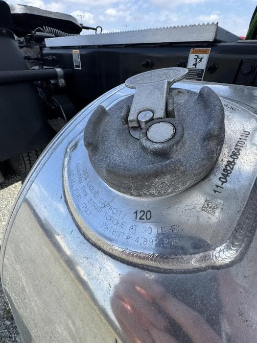 2022 Peterbilt 579 in North Little Rock, AR — photo 12