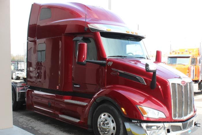 2023 Peterbilt 579 — photo 8