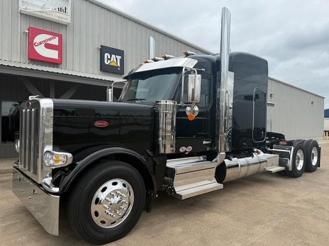 2027 Peterbilt 589 in Sealy, TX — photo 2