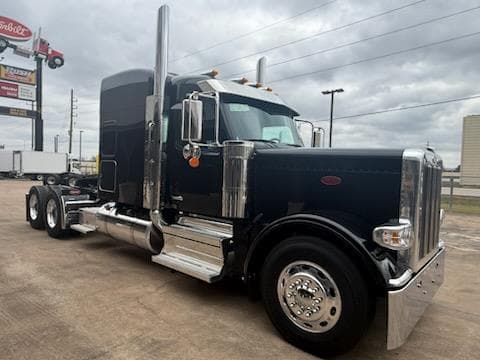 2027 Peterbilt 589 in Sealy, TX — photo 4