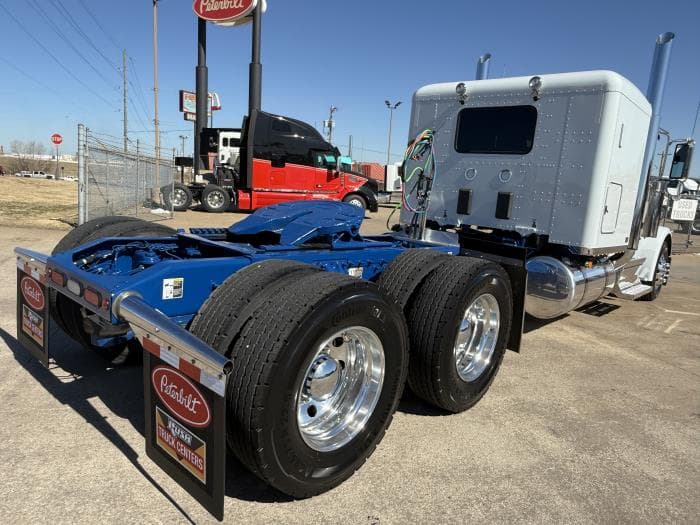 2027 Peterbilt 589 in Tulsa, OK — photo 18