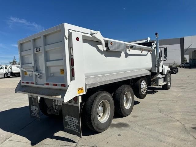 2025 Freightliner — photo 12