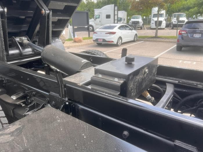 2027 Ford F-750 in Cincinnati, OH — photo 24