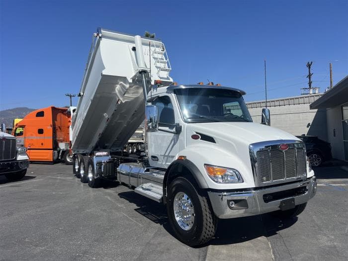 2026 Peterbilt 548 in Fontana, CA — photo 46