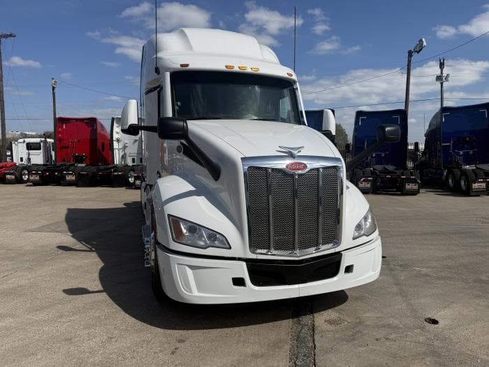 2024 Peterbilt 579 — photo 27