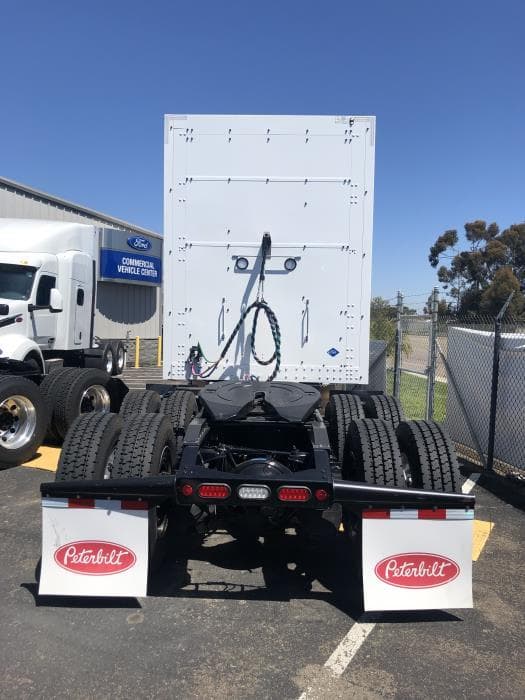 2024 Peterbilt 579 in San Diego, CA — photo 10