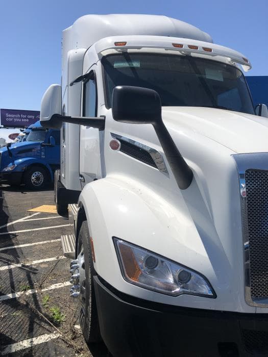 2024 Peterbilt 579 in San Diego, CA — photo 9