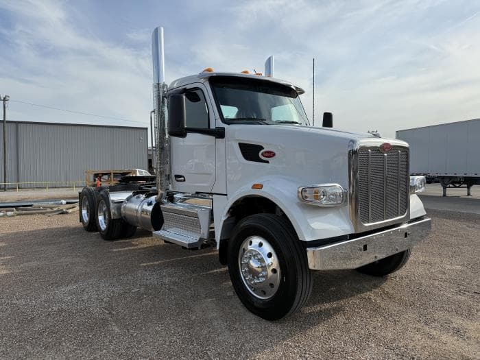2027 Peterbilt 567 in Dallas, TX — photo 12